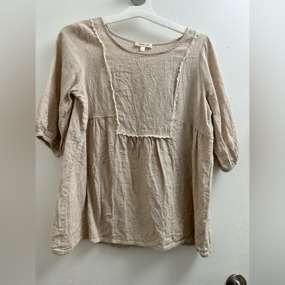 Cream hailey and co, small blouse
